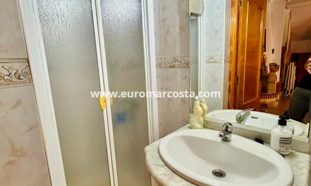 Sale - - TOWNHOUSE - Torrevieja