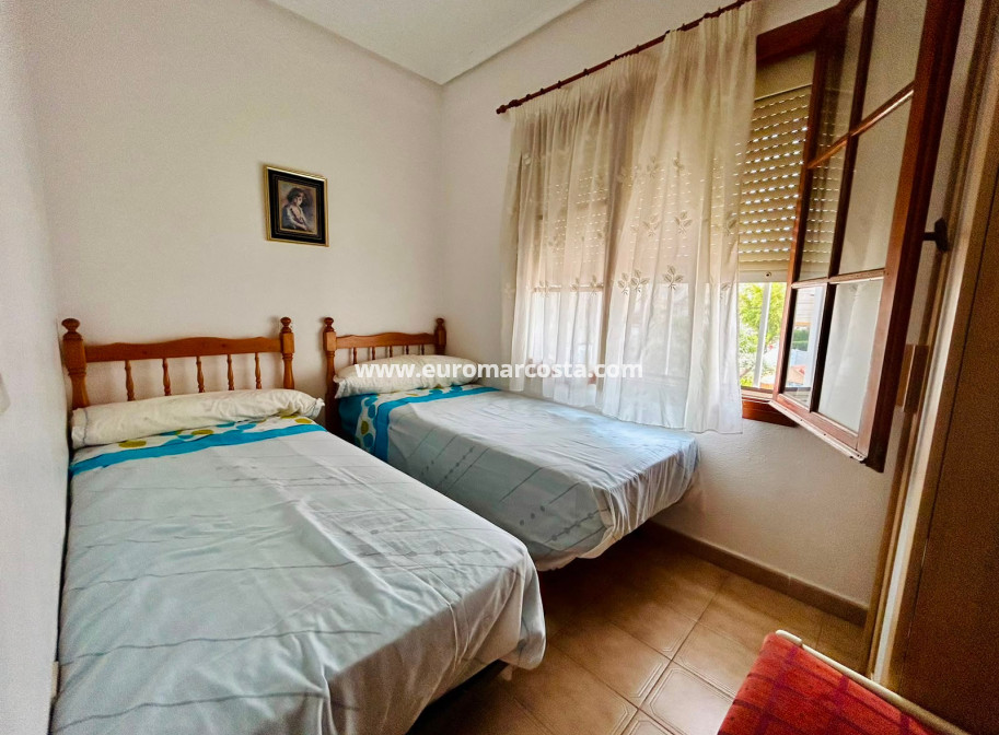 Sale - - TOWNHOUSE - Torrevieja