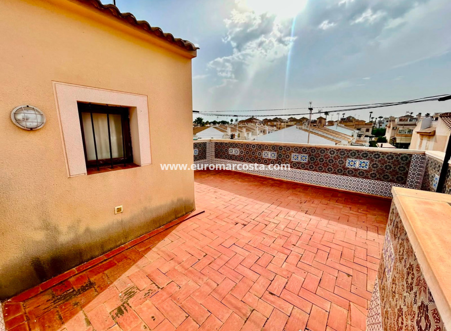 Sale - - TOWNHOUSE - Torrevieja