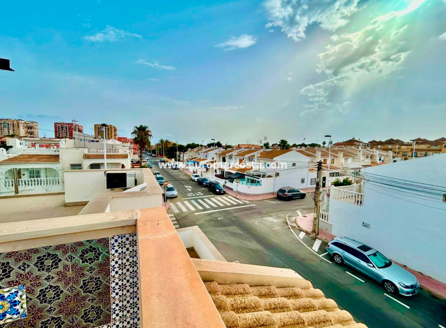 Sale - - TOWNHOUSE - Torrevieja