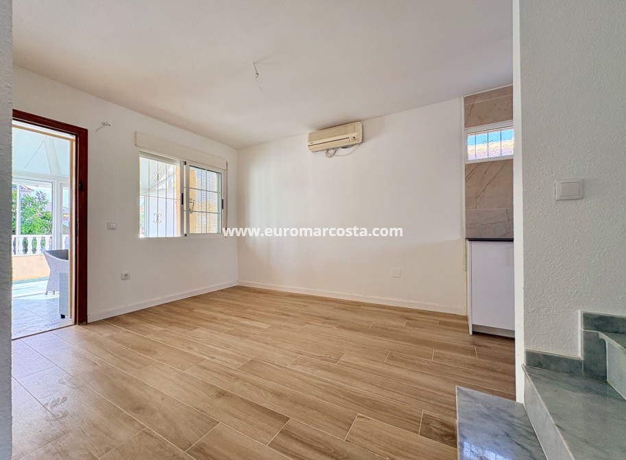 Venta - Single Family Home - Orihuela - Los Balcones