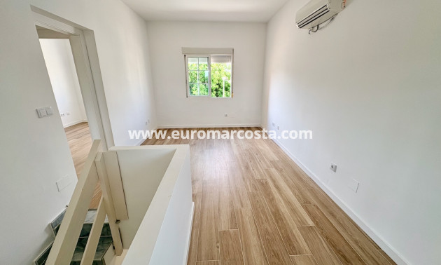 Venta - Single Family Home - Orihuela - Los Balcones