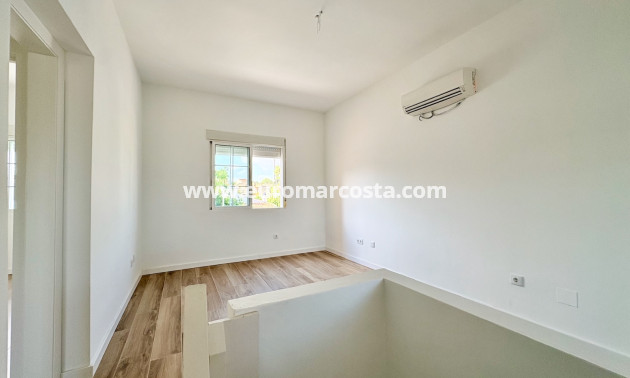 Venta - Single Family Home - Orihuela - Los Balcones
