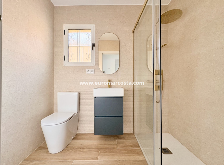 Venta - Single Family Home - Orihuela - Los Balcones