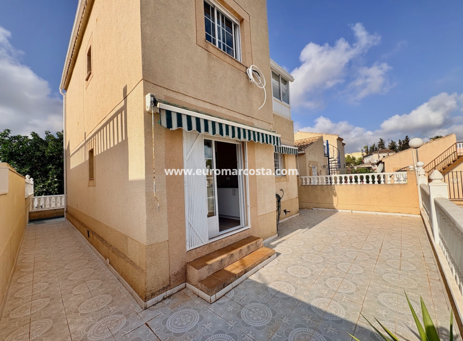 Venta - Single Family Home - Orihuela - Los Balcones