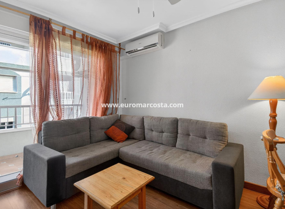 Sale - Apartment / flat - Torrevieja - TORREVIEJA