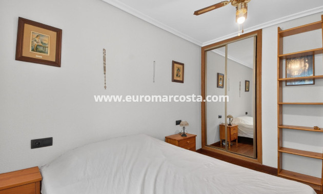 Sale - Apartment / flat - Torrevieja - TORREVIEJA