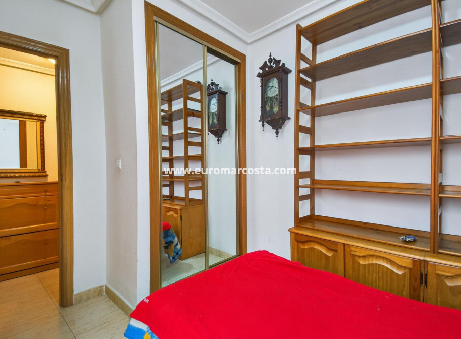 Sale - Apartment / flat - Torrevieja - TORREVIEJA
