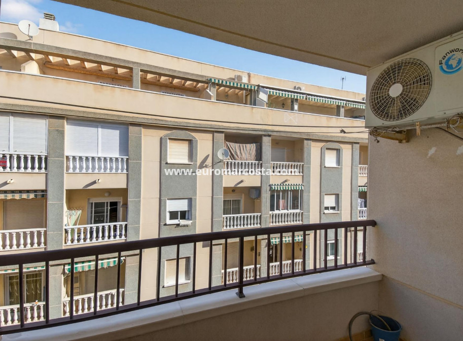 Sale - Apartment / flat - Torrevieja - TORREVIEJA