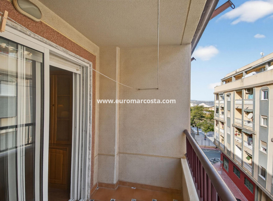 Sale - Apartment / flat - Torrevieja - TORREVIEJA