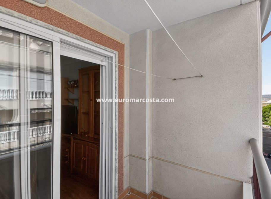 Sale - Apartment / flat - Torrevieja - TORREVIEJA