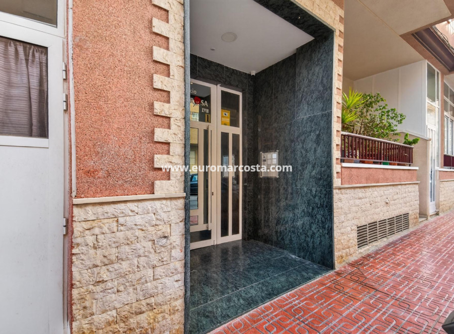 Sale - Apartment / flat - Torrevieja - TORREVIEJA