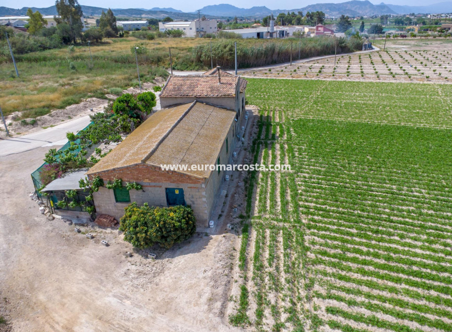 Sale - Country house - Orihuela - Desamparados-Hurchillo-Torremendo