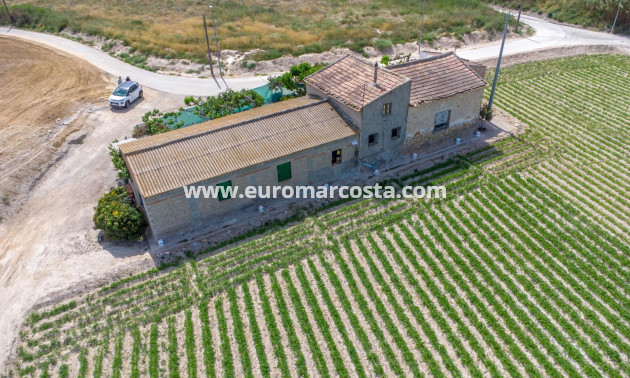 Sale - Country house - Orihuela - Desamparados-Hurchillo-Torremendo