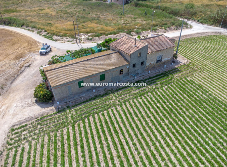 Sale - Country house - Orihuela - Desamparados-Hurchillo-Torremendo