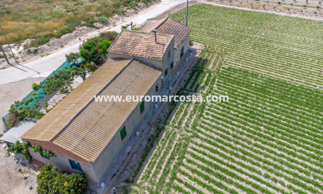 Sale - Country house - Orihuela - Desamparados-Hurchillo-Torremendo