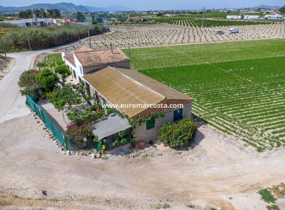 Sale - Country house - Orihuela - Desamparados-Hurchillo-Torremendo