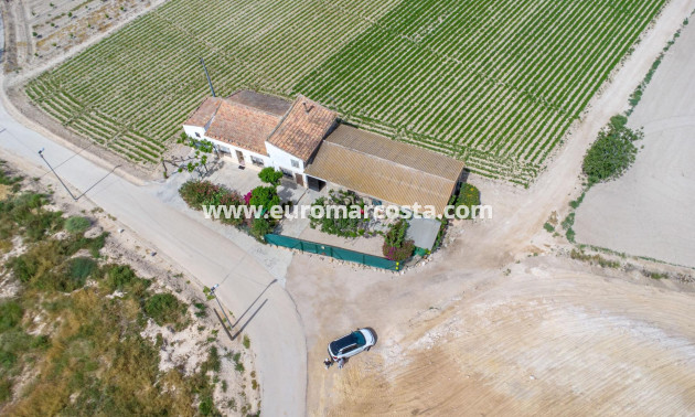 Sale - Country house - Orihuela - Desamparados-Hurchillo-Torremendo