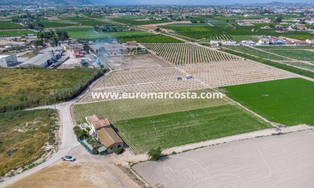 Sale - Country house - Orihuela - Desamparados-Hurchillo-Torremendo