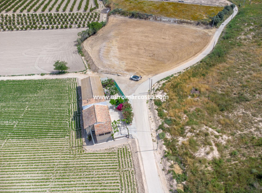 Sale - Country house - Orihuela - Desamparados-Hurchillo-Torremendo