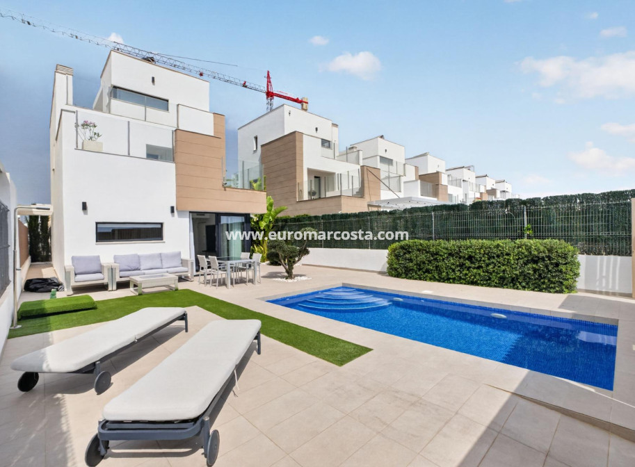 Objekte zum Wiederverkauf - Villa freitstehend - Guardamar del Segura