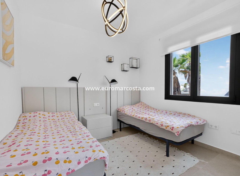 Objekte zum Wiederverkauf - Villa freitstehend - Guardamar del Segura