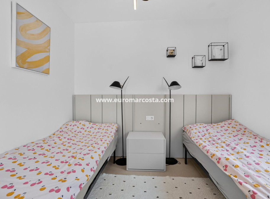 Objekte zum Wiederverkauf - Villa freitstehend - Guardamar del Segura