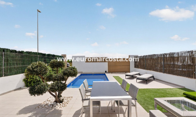 Objekte zum Wiederverkauf - Villa freitstehend - Guardamar del Segura