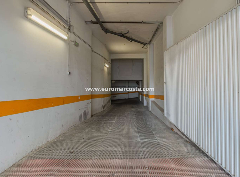 Objekte zum Wiederverkauf - Garage - Torrevieja - TORREVIEJA