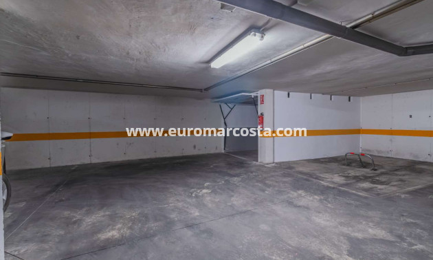 Objekte zum Wiederverkauf - Garage - Torrevieja - TORREVIEJA