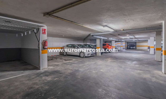 Objekte zum Wiederverkauf - Garage - Torrevieja - TORREVIEJA