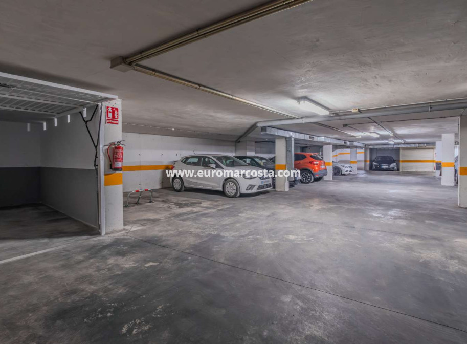 Objekte zum Wiederverkauf - Garage - Torrevieja - TORREVIEJA