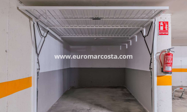 Objekte zum Wiederverkauf - Garage - Torrevieja - TORREVIEJA