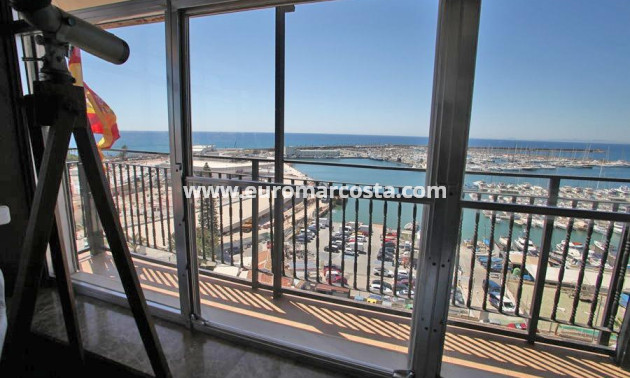Objekte zum Wiederverkauf - Wohnung - Torrevieja - TORREVIEJA