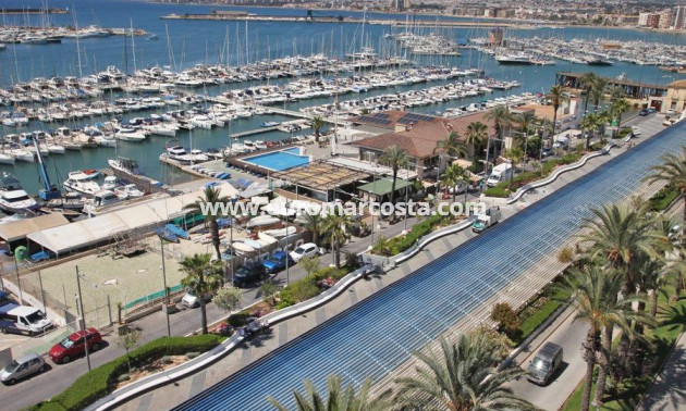 Objekte zum Wiederverkauf - Wohnung - Torrevieja - TORREVIEJA