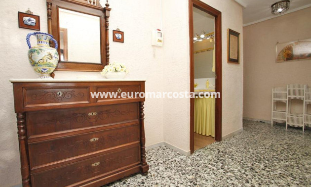 Objekte zum Wiederverkauf - Wohnung - Torrevieja - TORREVIEJA