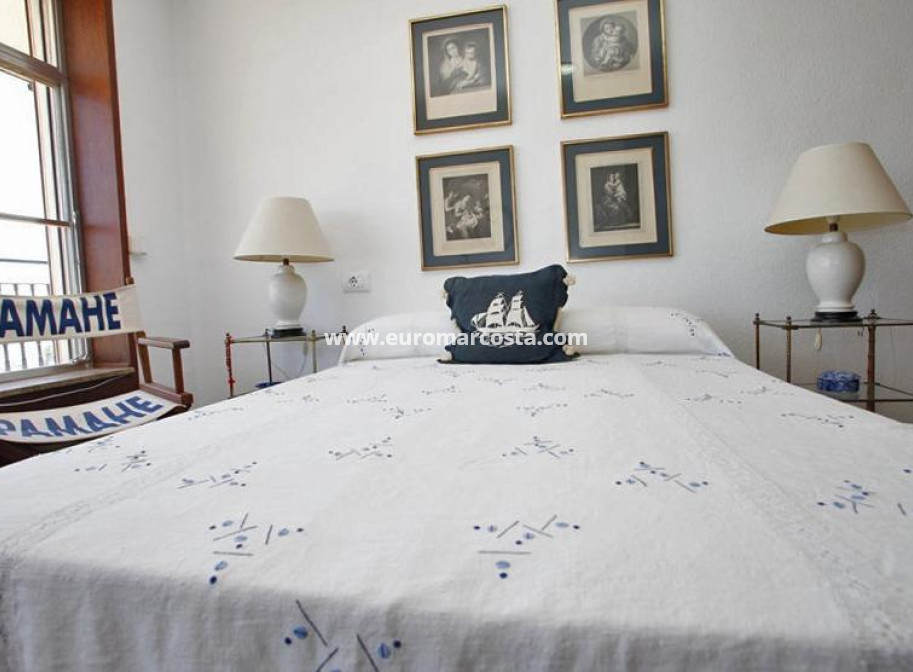 Objekte zum Wiederverkauf - Wohnung - Torrevieja - TORREVIEJA