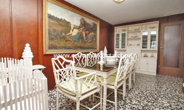 Objekte zum Wiederverkauf - Wohnung - Torrevieja - TORREVIEJA