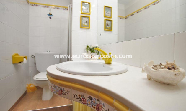 Objekte zum Wiederverkauf - Wohnung - Torrevieja - TORREVIEJA