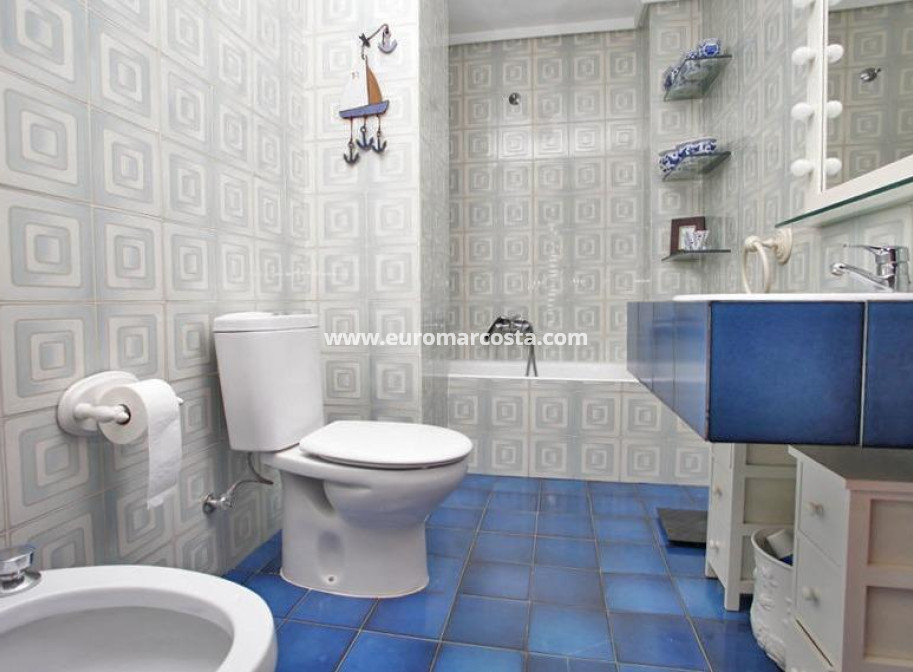 Objekte zum Wiederverkauf - Wohnung - Torrevieja - TORREVIEJA