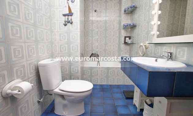 Objekte zum Wiederverkauf - Wohnung - Torrevieja - TORREVIEJA