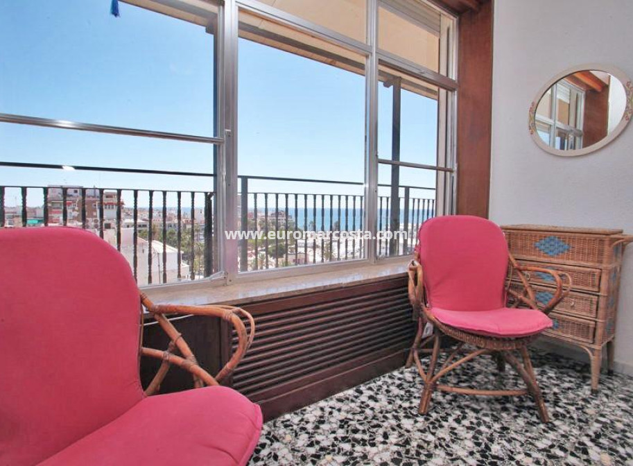 Objekte zum Wiederverkauf - Wohnung - Torrevieja - TORREVIEJA