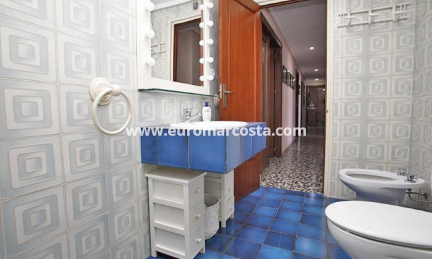 Objekte zum Wiederverkauf - Wohnung - Torrevieja - TORREVIEJA