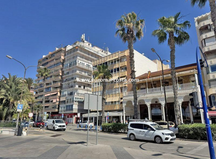 Objekte zum Wiederverkauf - Wohnung - Torrevieja - TORREVIEJA