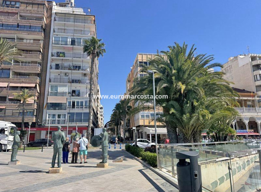 Objekte zum Wiederverkauf - Wohnung - Torrevieja - TORREVIEJA