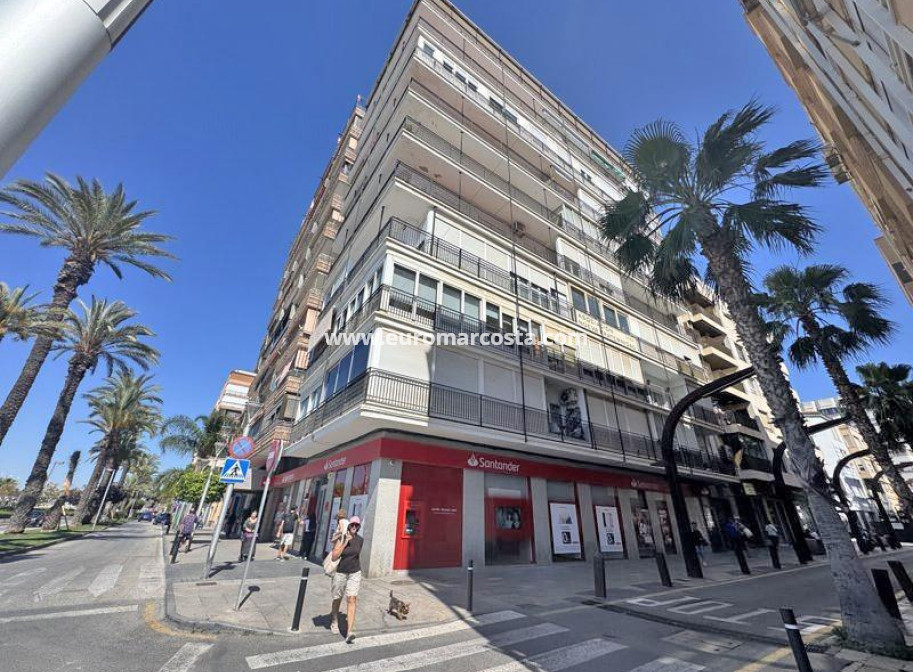Objekte zum Wiederverkauf - Wohnung - Torrevieja - TORREVIEJA