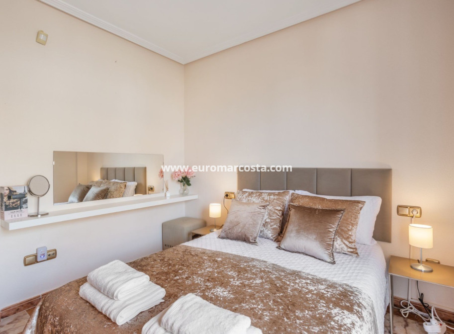 Venta - Casa - Orihuela Costa - La Regia