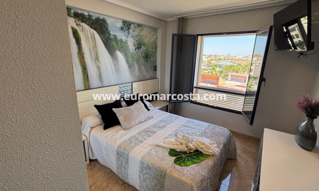Venta - Apartments - Torrevieja - La Mata