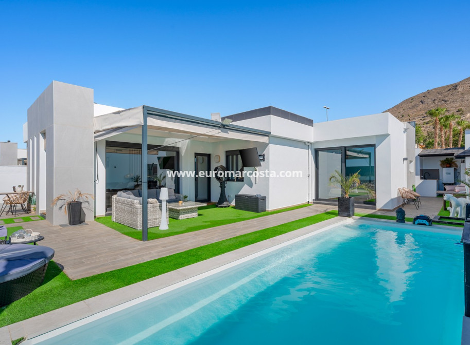 Venta - Villa - Fortuna - Urbanizacion Las Kalendas