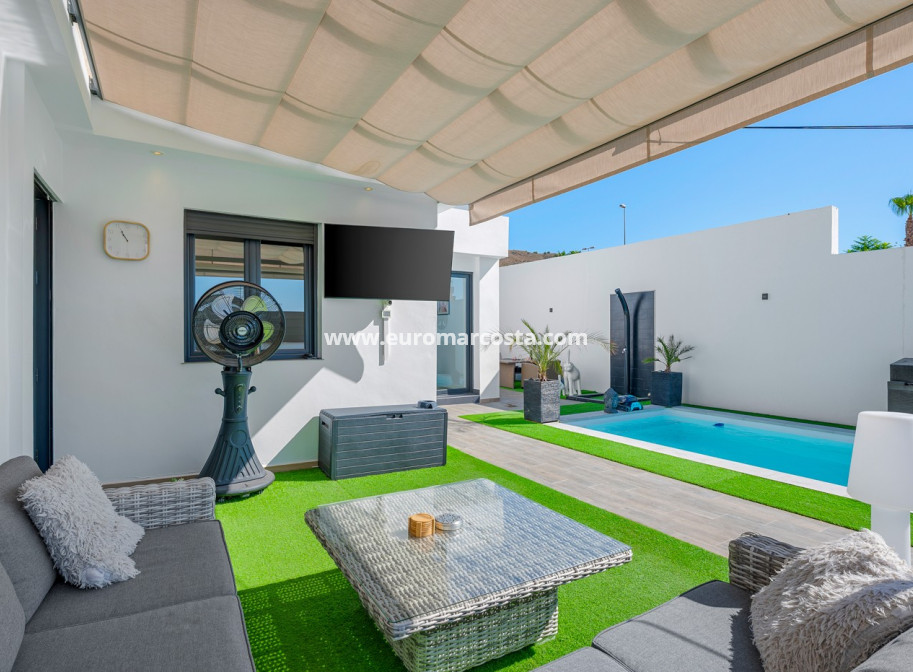 Venta - Villa - Fortuna - Urbanizacion Las Kalendas